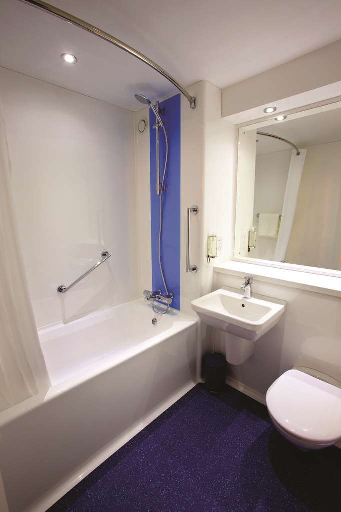 Travelodge Preston Central Cameră foto